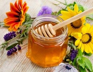 Чем полезно обертывание против целлюлита с медом
