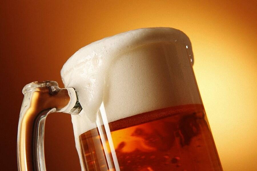 Пиво в стакане 