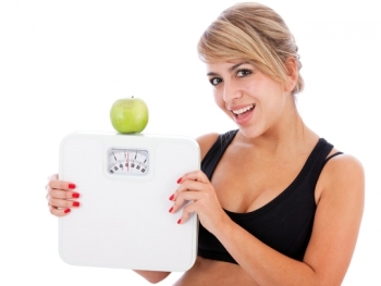 Чтобы удержать результаты диеты, нужно регулярно взвешиваться и не переедать