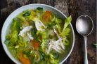 Суп овощной на курином бульоне