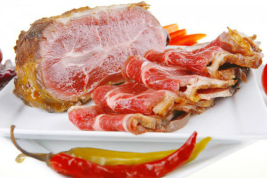 Жирные, мясные блюда и острые специи при гипотиреозе употреблять нельзя