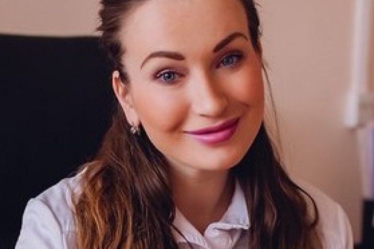 Ершова Александра Сергеевна, руководитель водолечебницы при Санкт-Петербургской больнице РАН, врач спортивной медицины и ЛФК, врач акушер-гинеколог, автор программ по восстановлению фигуры после родов.jpeg