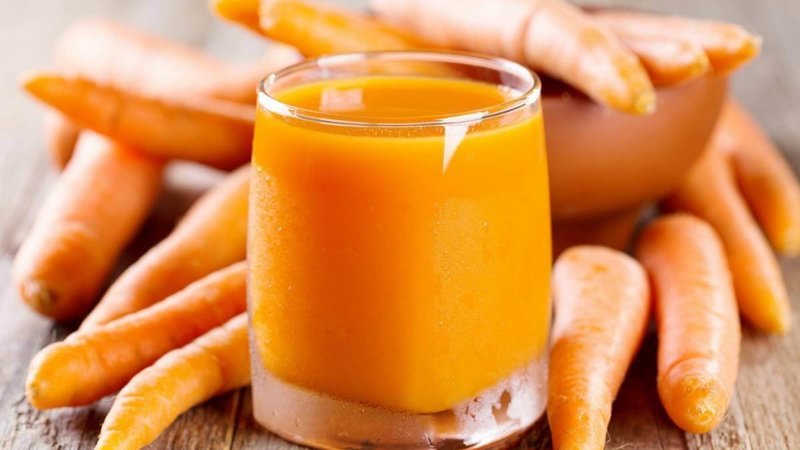 Морковный сок для приготовления маски
