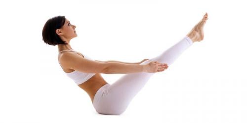 4 упражнения йоги для похудения в домашних условиях