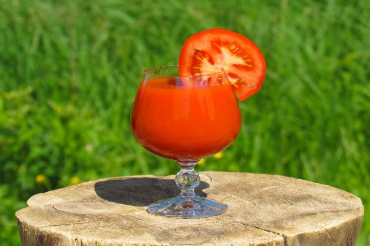 Польза и вред томатного сока для здоровья человека