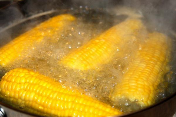 калорийность вареной кукурузы плюсы и минусы