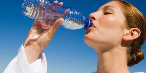 Пить воду для похудения бессмысленно. Как вода влияет на похудение человека